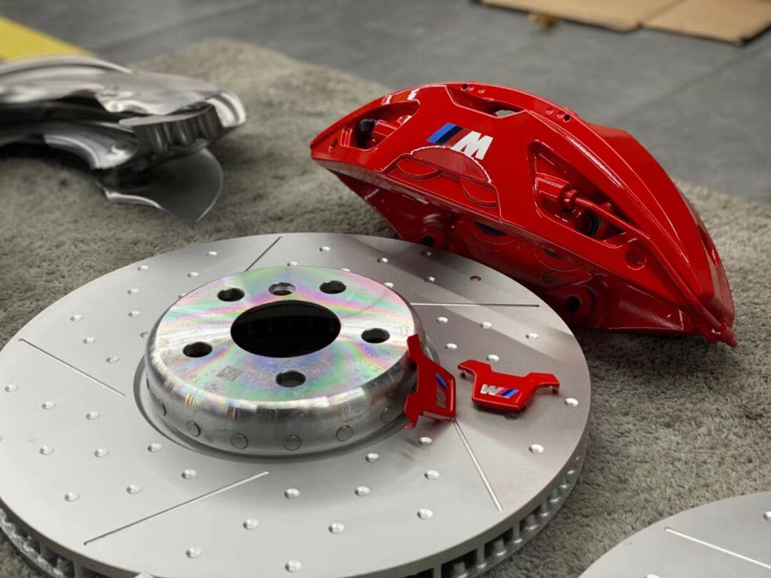 22款宝马x3原厂mp刹车卡钳,红红火火更年轻