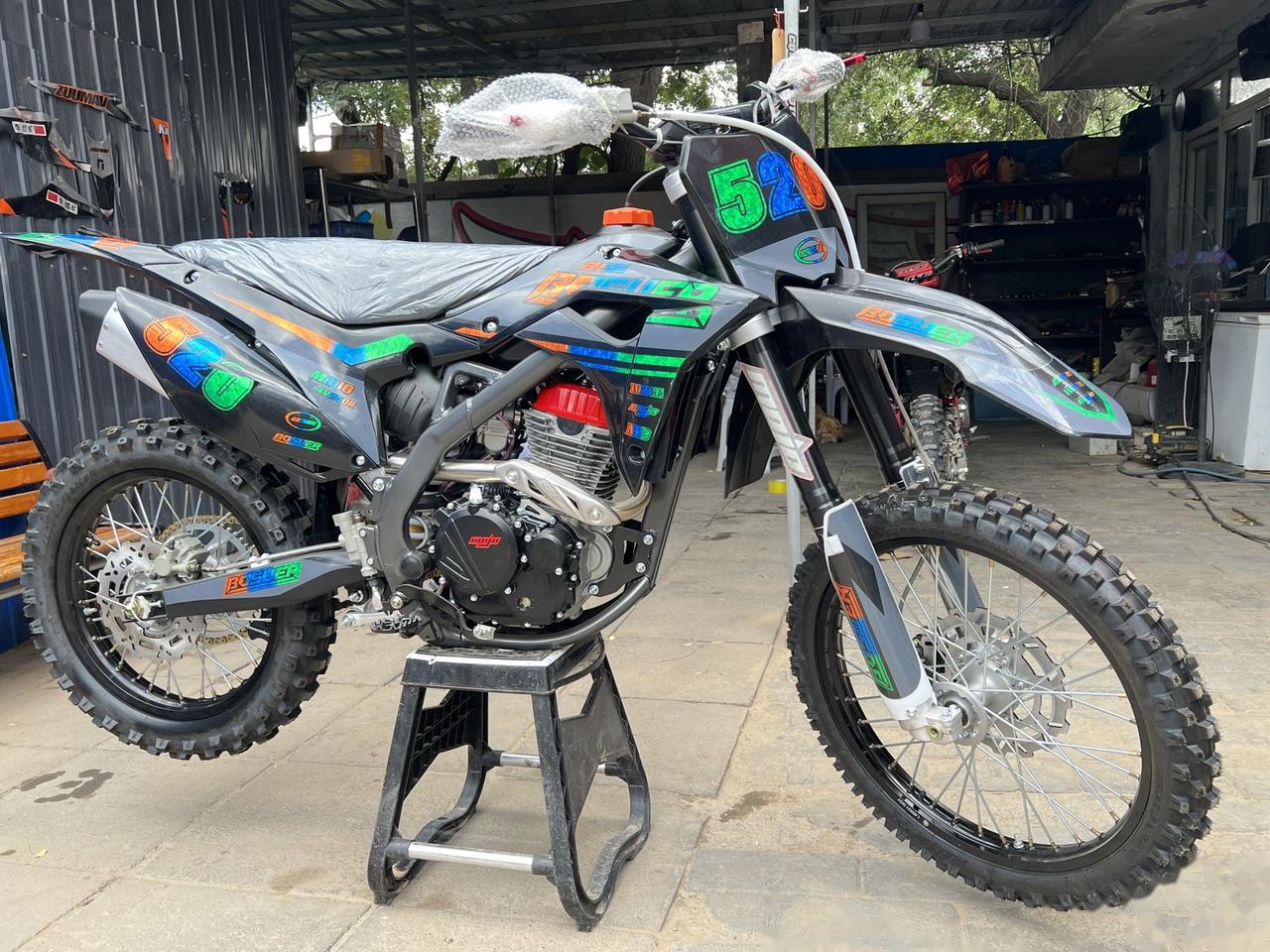 2023款波速尔赛车m3强势归来.