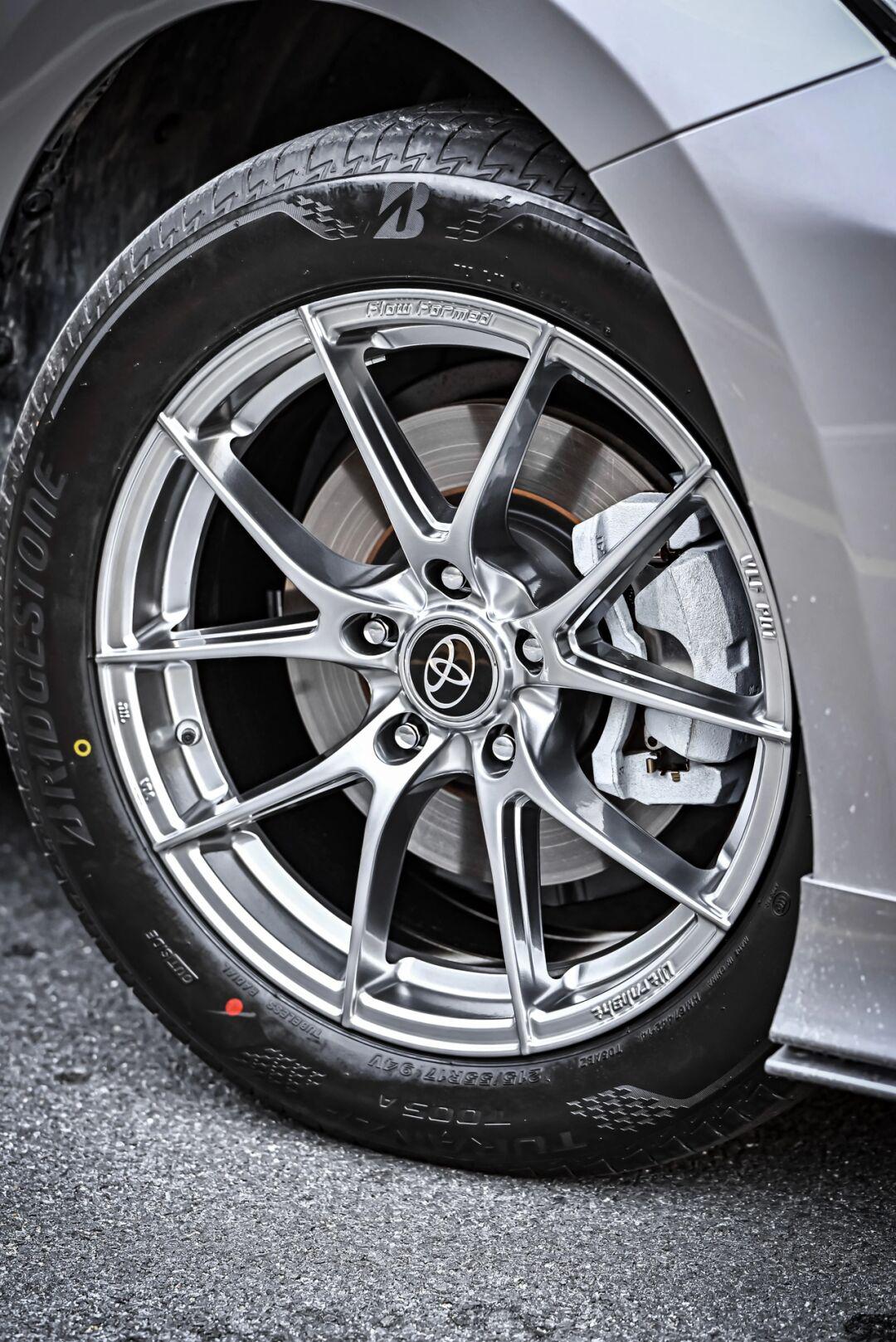 凯美瑞轮毂改装案例