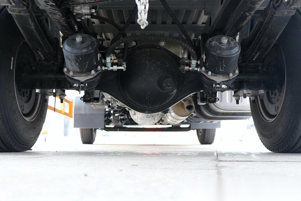 江铃汽车推出全新大马力轻卡_凯威社区_易车社区