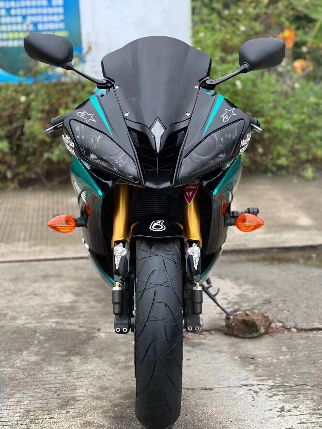 纯14雅马哈r6 机车颜值一哥 原灯升级透镜原排气 马石油版画 机器无拆