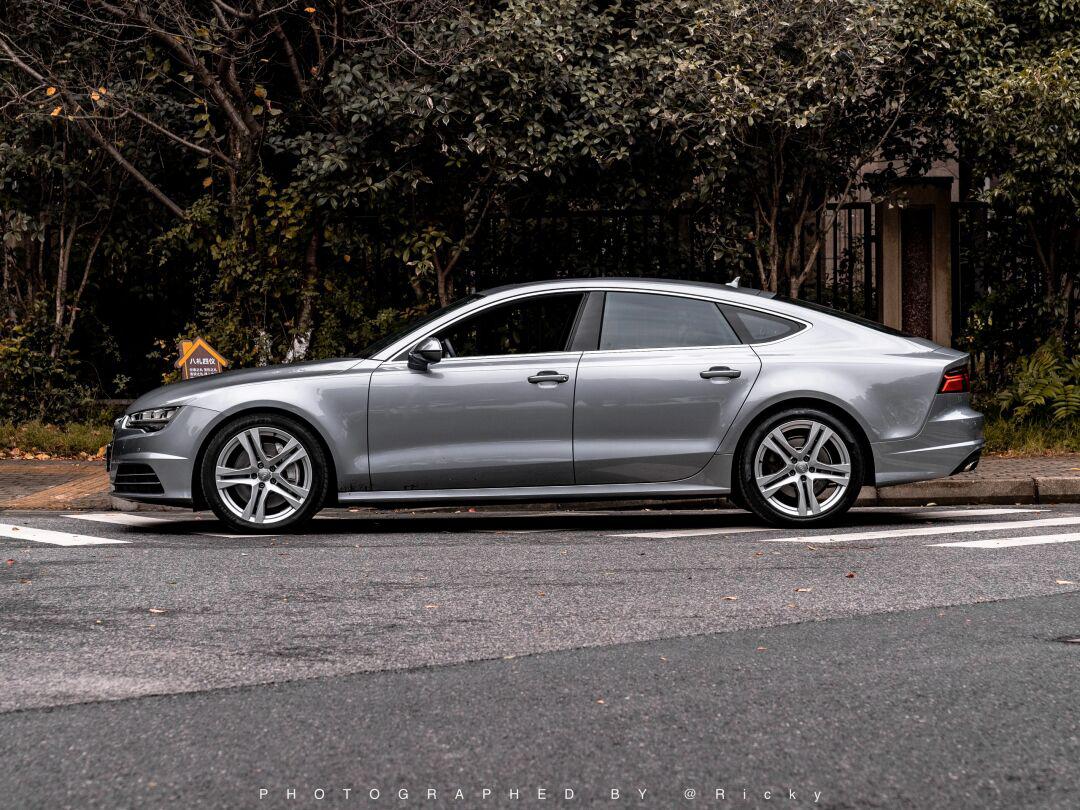 奥迪 a7 50tfsi