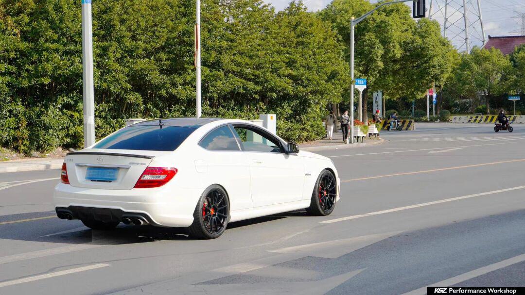 奔驰w204 c63 amg升级kw v3高性能避震,高低软硬可调,有效提升街道_奔