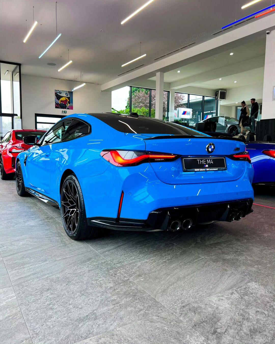 饱饱眼福:圣托里尼蓝m4 competition_宝马m4社区_易车社区