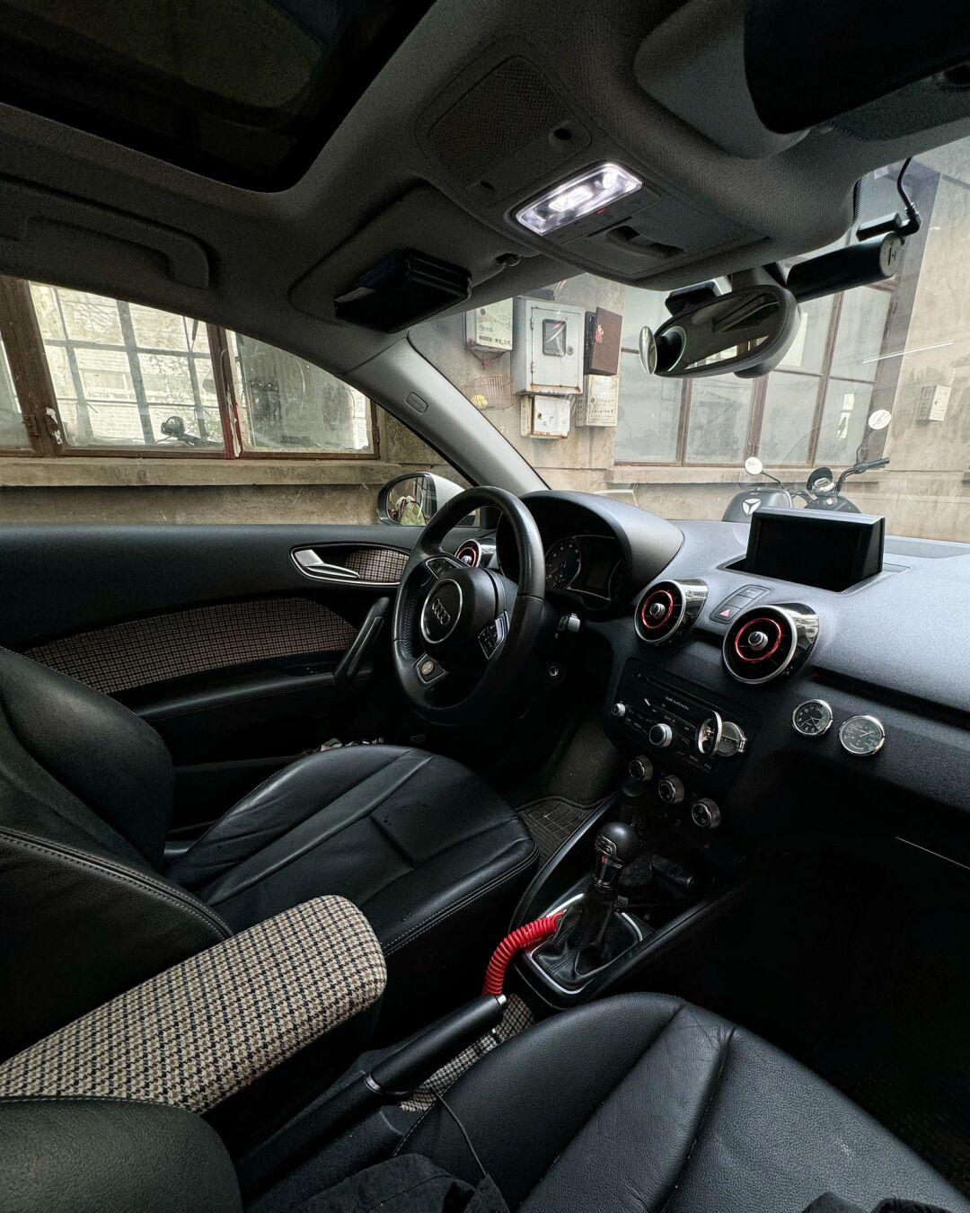 奥迪a1 双门 伪钢炮