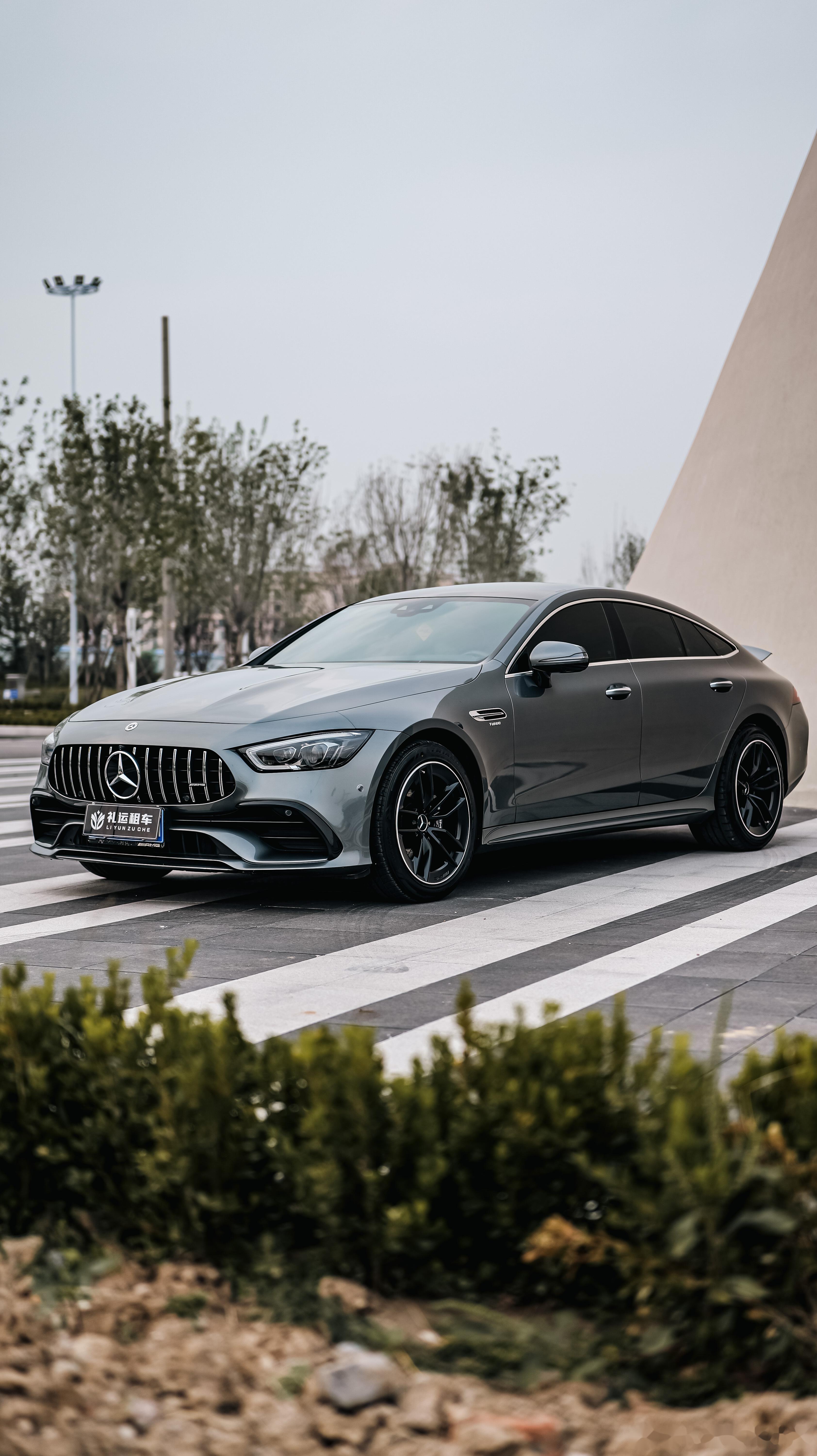 奔驰四门轿跑amg