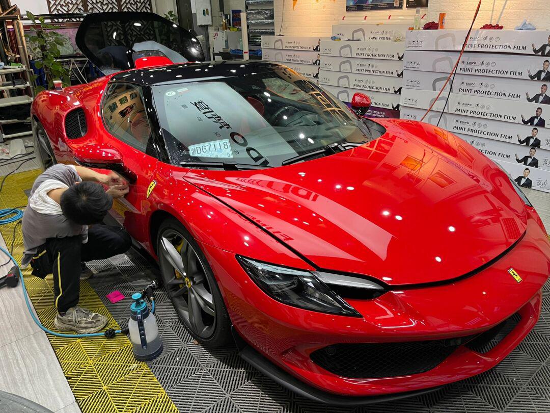 又是苦等2年喜提法拉利296gtb