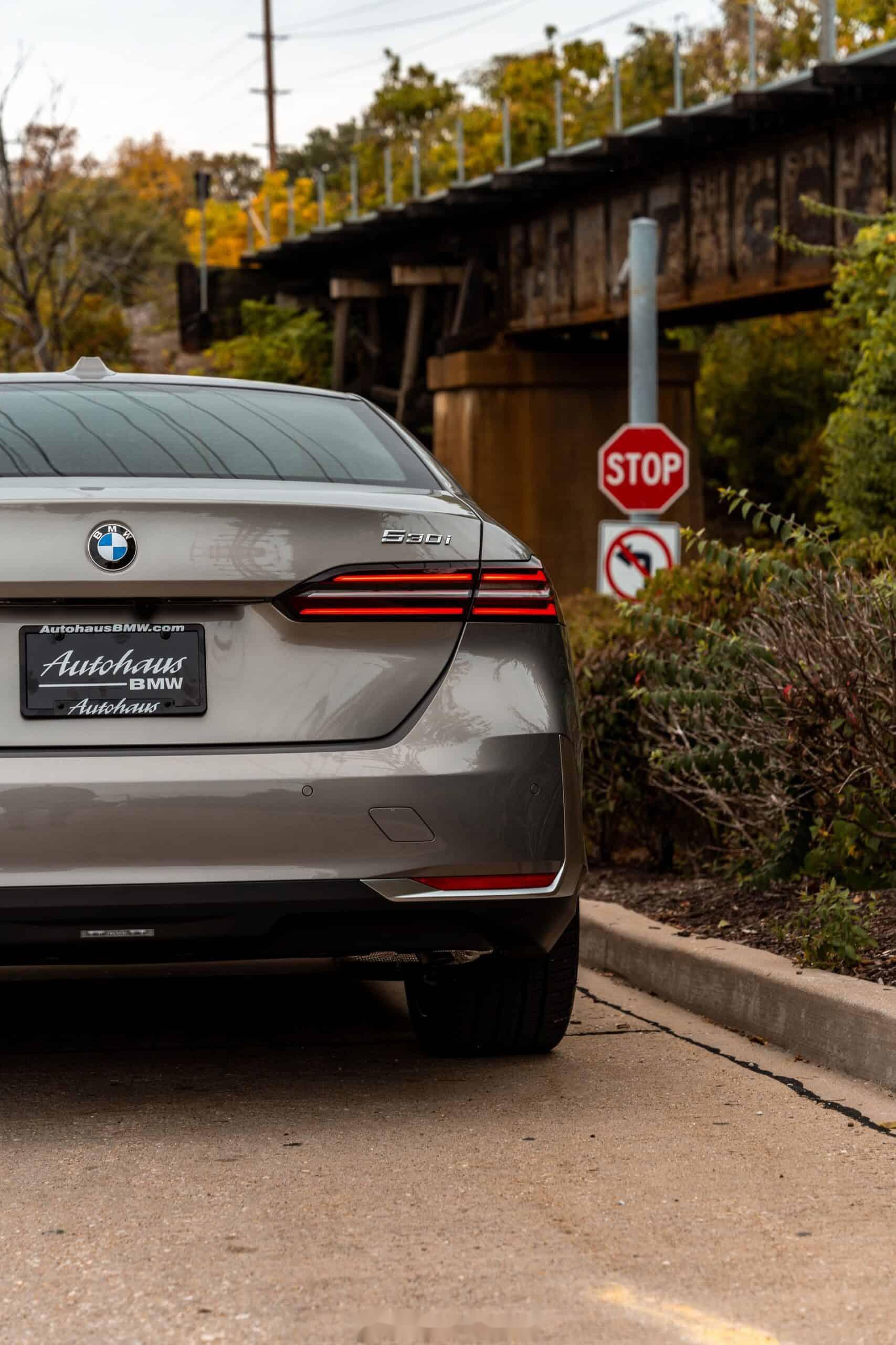 全新宝马530i 海外标轴版 香槟色 豪华套装 我觉得挺漂亮的……你呢?