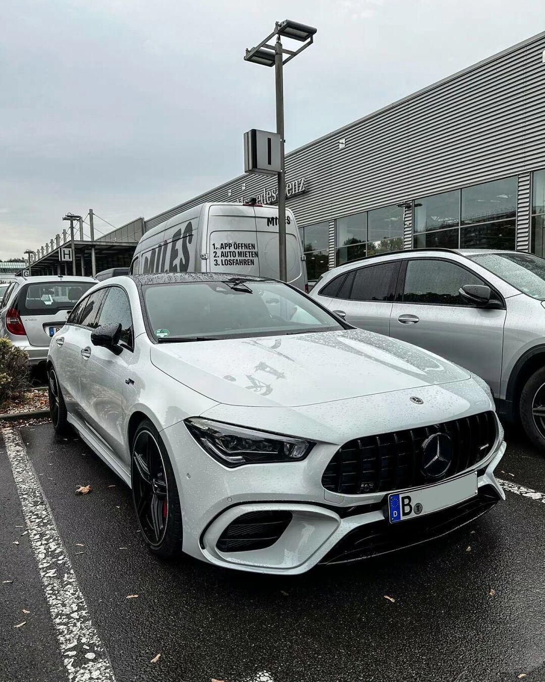 梅赛德斯 amg cla 45s 4matic+ shooting brake