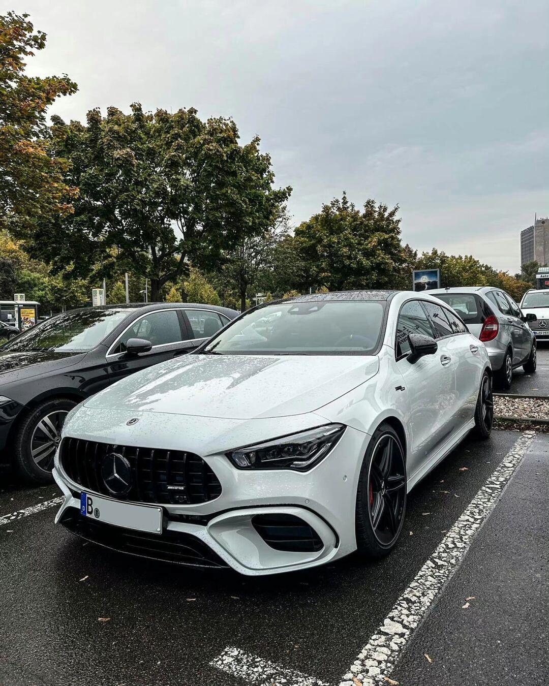 梅赛德斯 amg cla 45s 4matic+ shooting brake