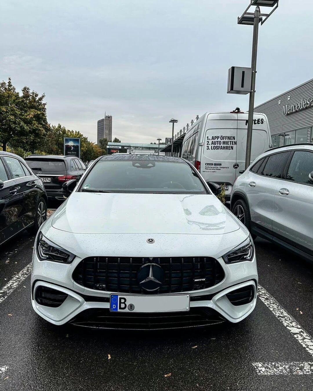 梅赛德斯 amg cla 45s 4matic+ shooting brake