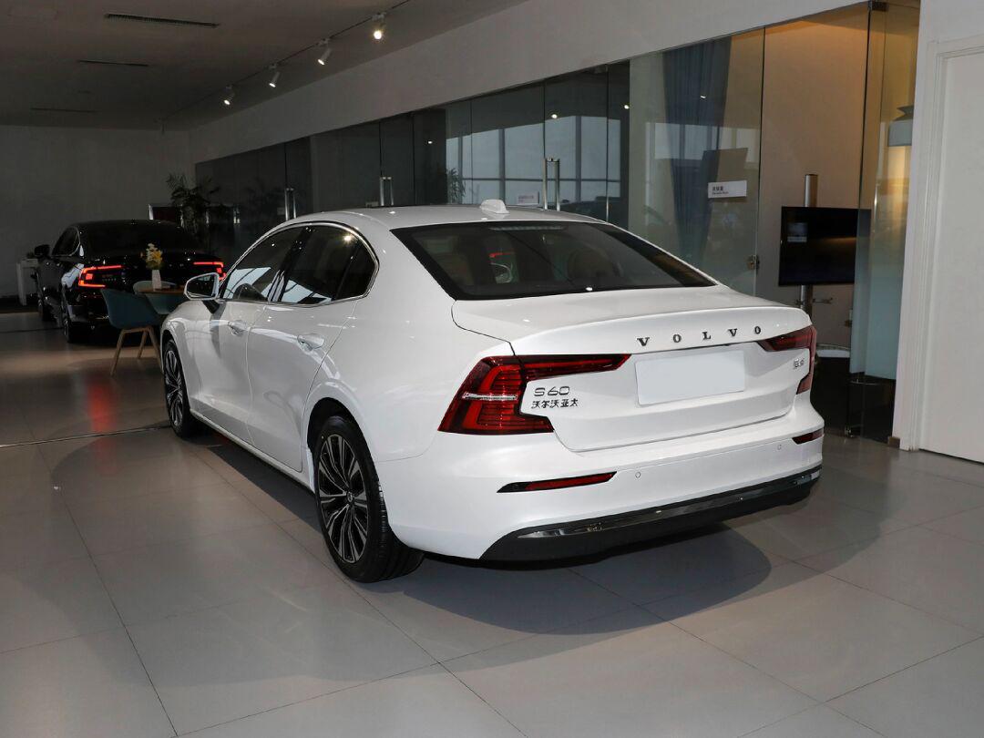 30万77适合女生开的车73有气质又好看_沃尔沃s60社区_易车社区
