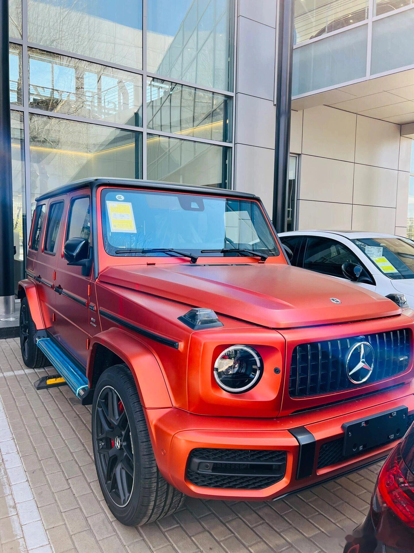 靓丽的奔驰大g 奔驰大g超级靓丽的颜色 amg g63 哑光古铜橙/黑 选装