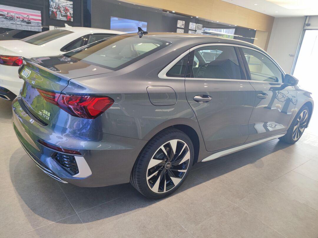 苏州奥迪 a3l 时尚运动 天云灰现车07