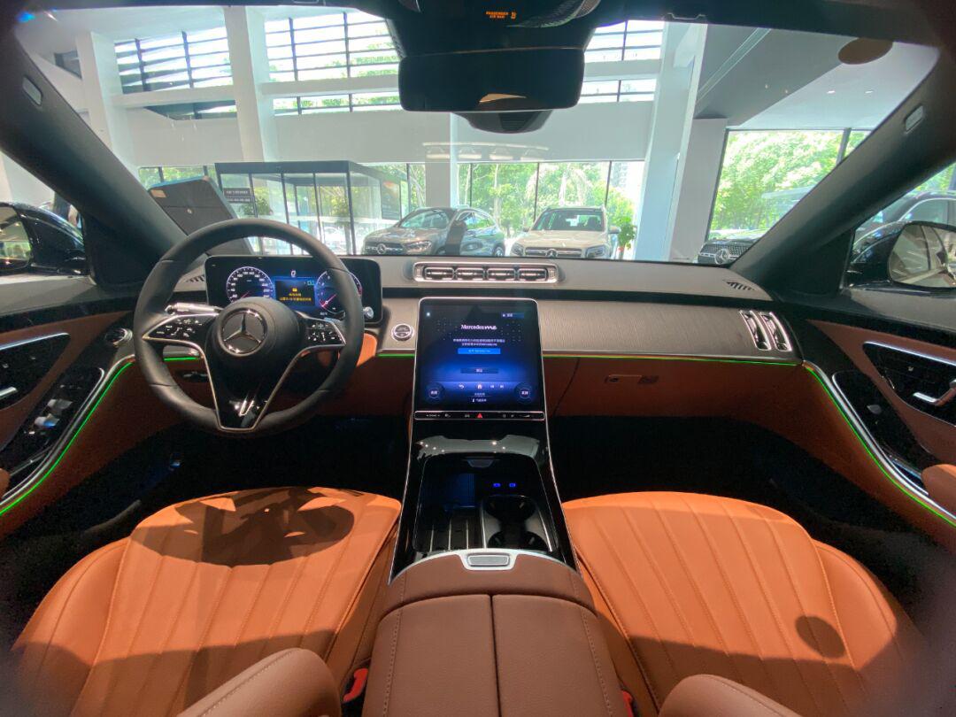 奔驰s480|不是每辆车都有这种压迫感