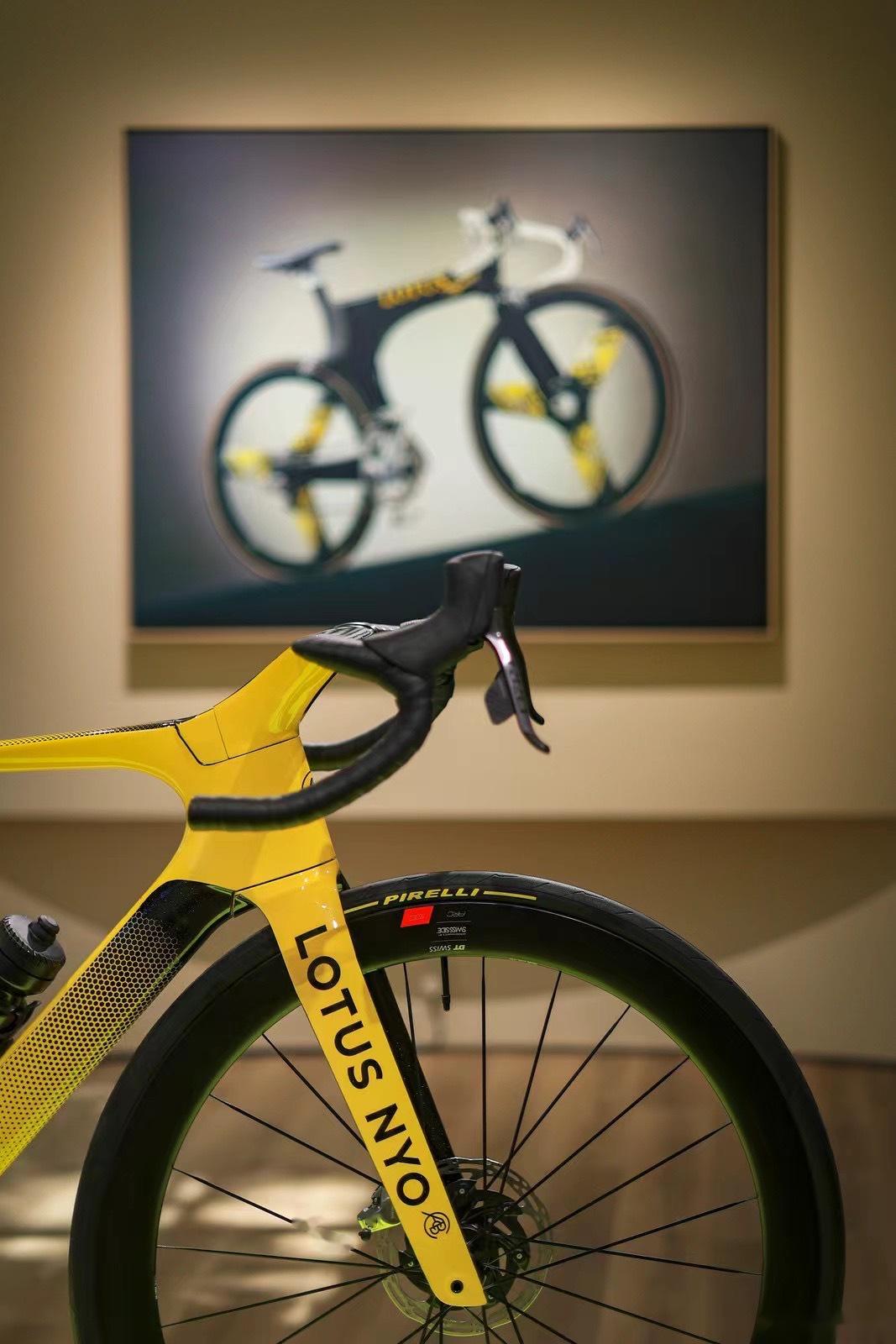 路特斯lotus纯电超跑轿车emeya  全球首台灵活动力公路自行车type 1