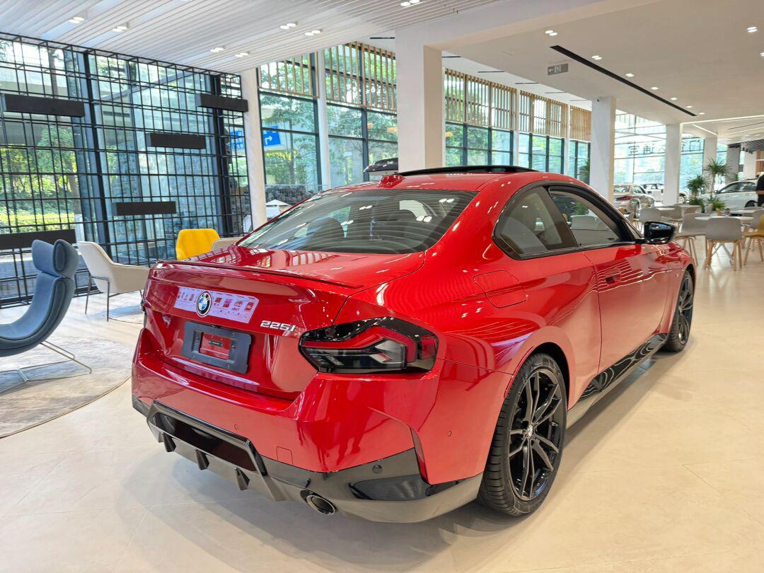 墨尔本红双门后驱版宝马2系现车,有想法吗?