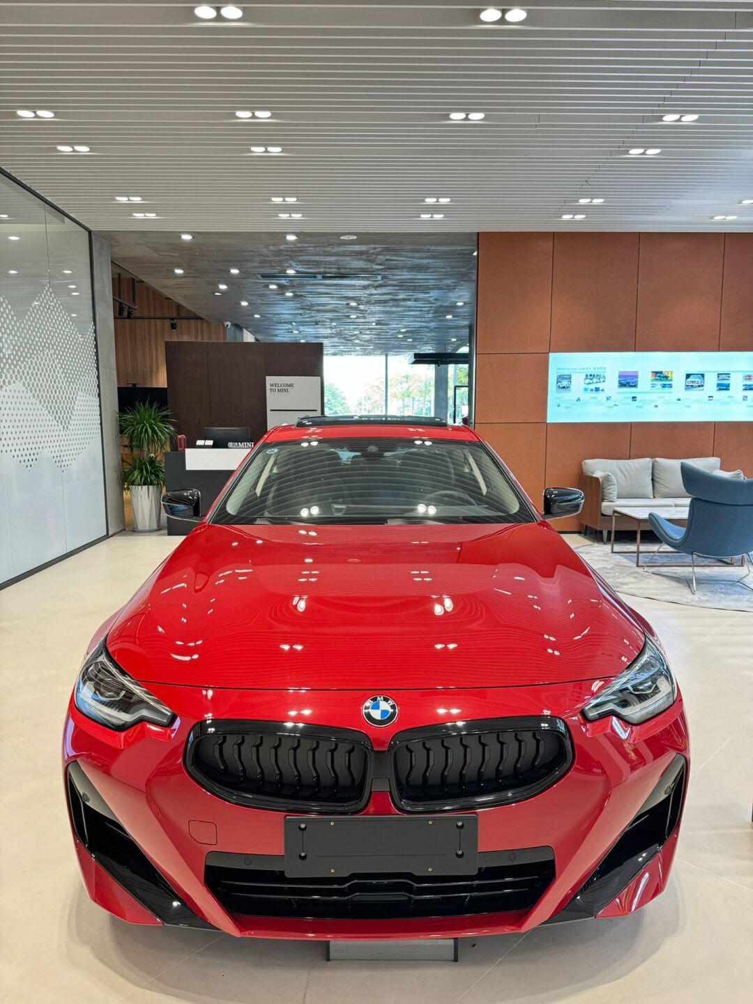 墨尔本红双门后驱版宝马2系现车,有想法吗?