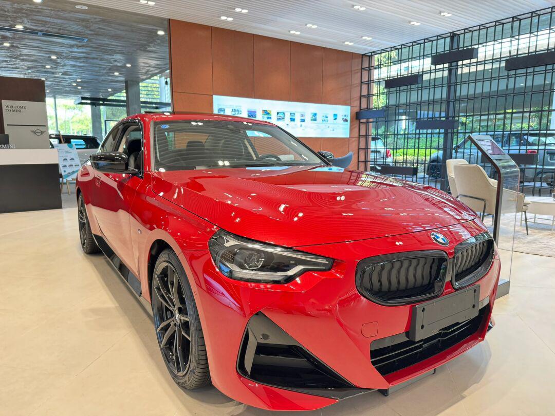 墨尔本红双门后驱版宝马2系现车,有想法吗?