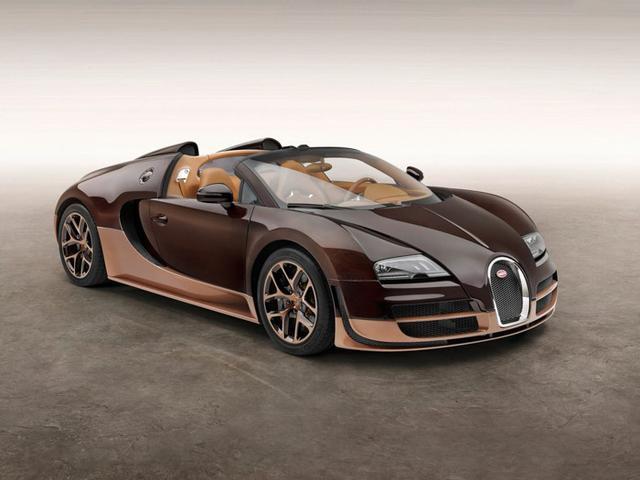 【布加迪威航16.4】最高时速407km/h,1001马力的输出功率,12