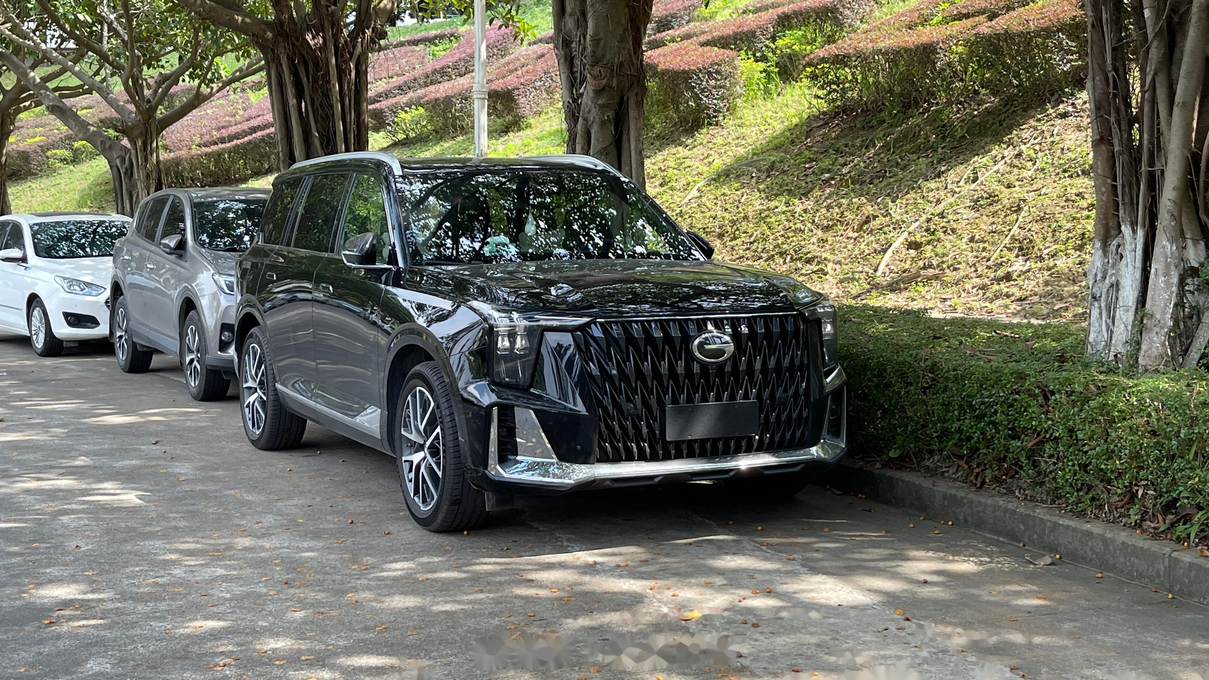 黑色gs8混动看着非常霸气为什么这车就是卖不好呢看来好车还得有好