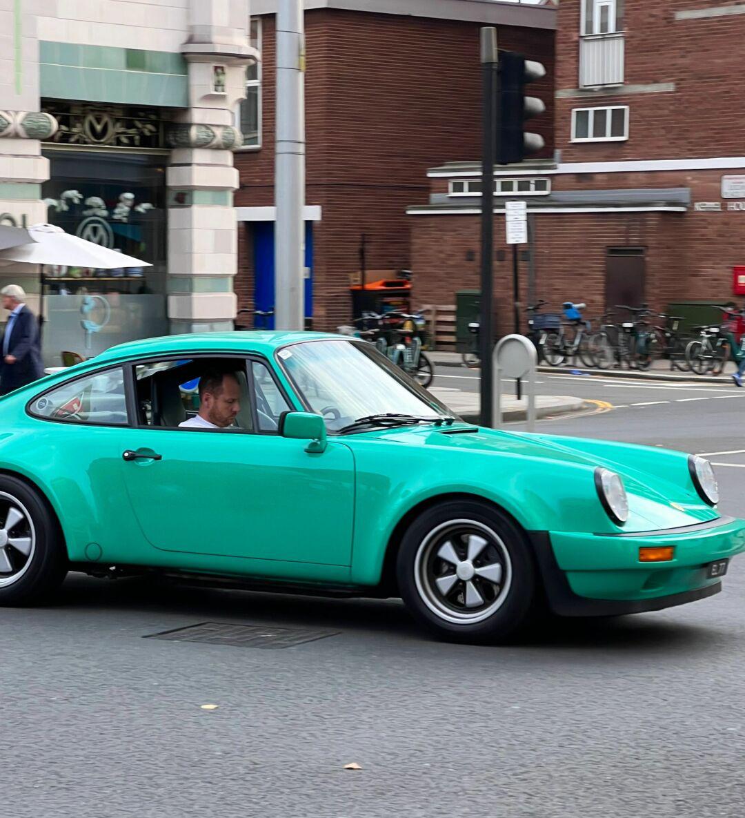 想看看各位的大青蛙(保时捷911)