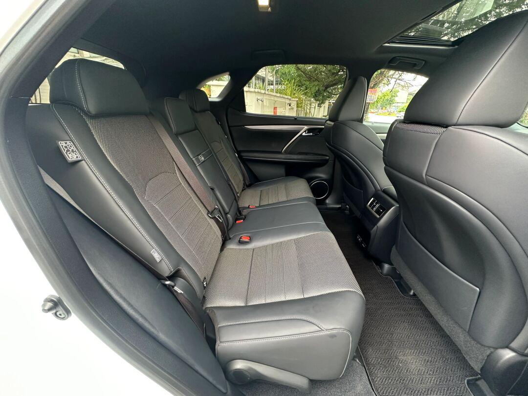 lexus rx300 f-sport 黑色内饰只需299千