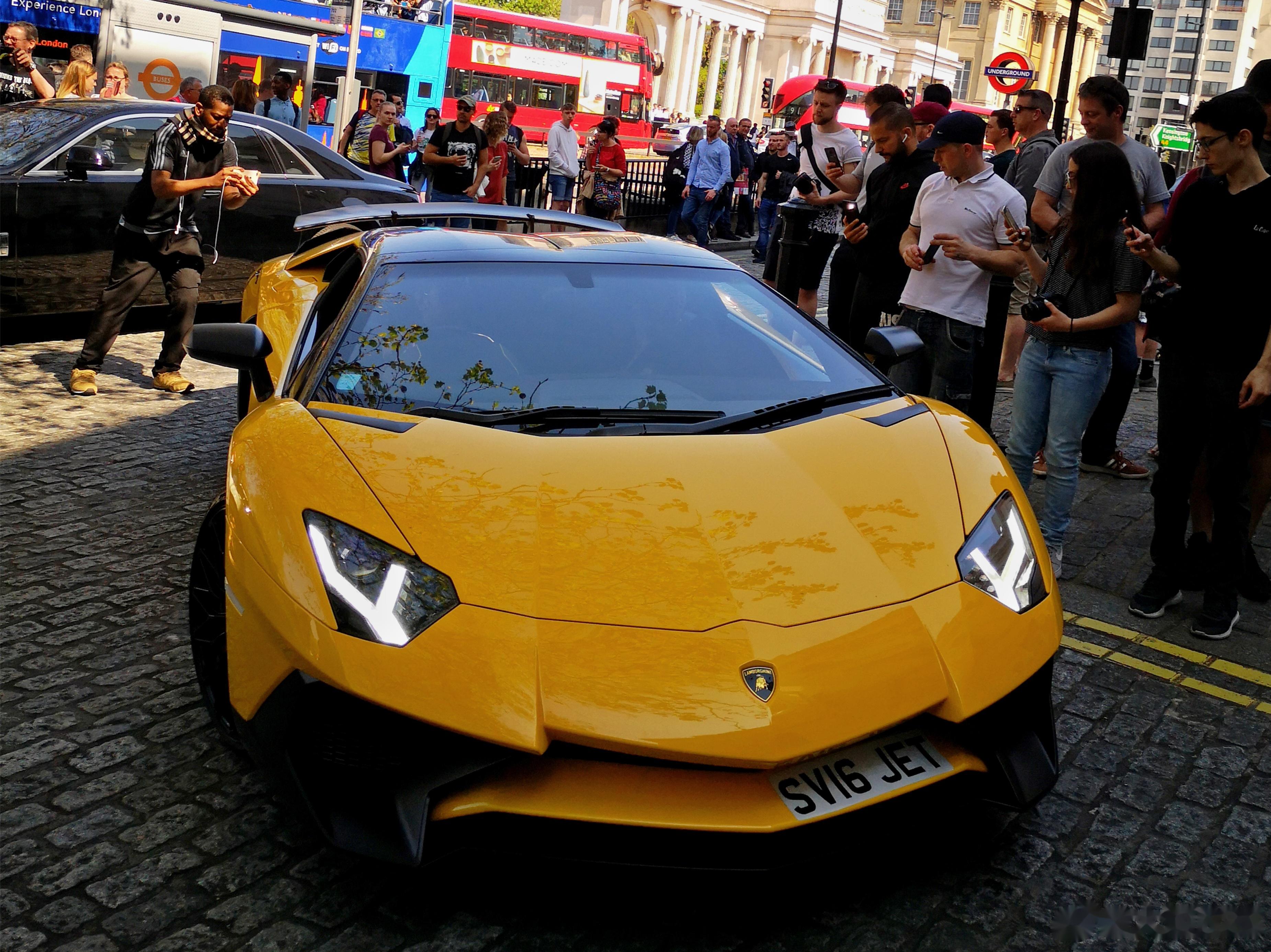 英国(伦敦) 兰博基尼 aventador sv lp750