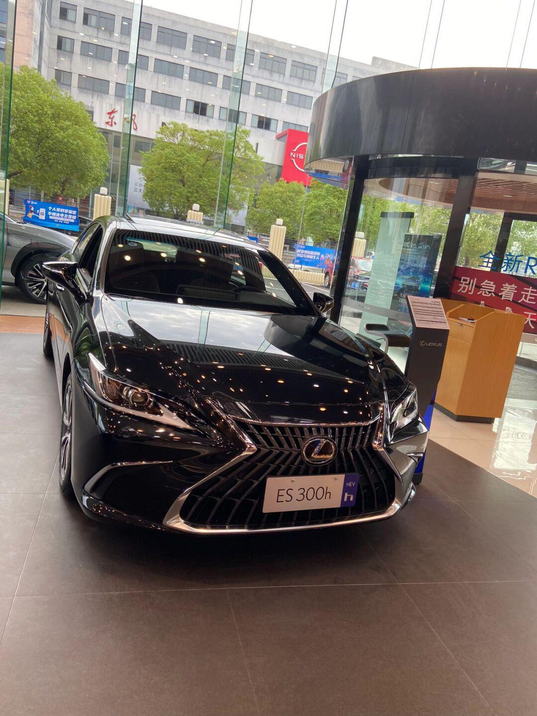 苏州雷克萨斯es200 最新落地价