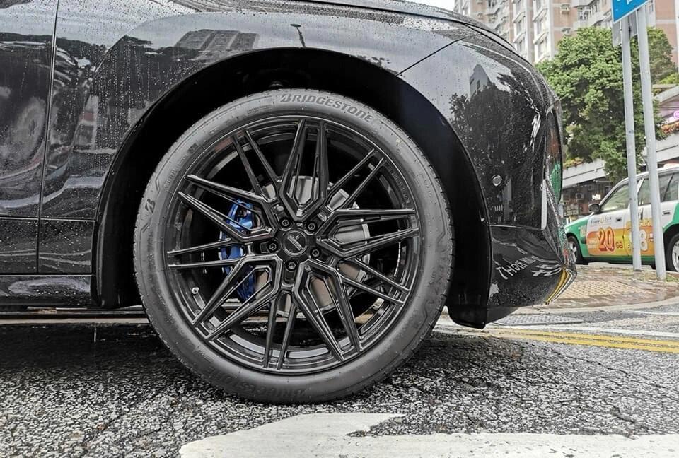 宝马ix 升级22寸 vossen hf7轮毂