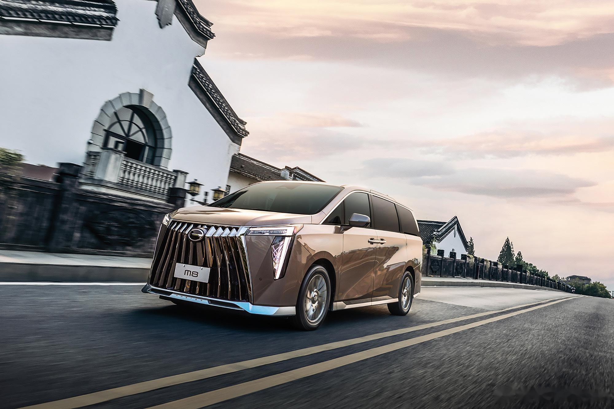 传祺m8豪华mpv标杆之选,不仅外观大气,内部空间也是宽敞舒适.