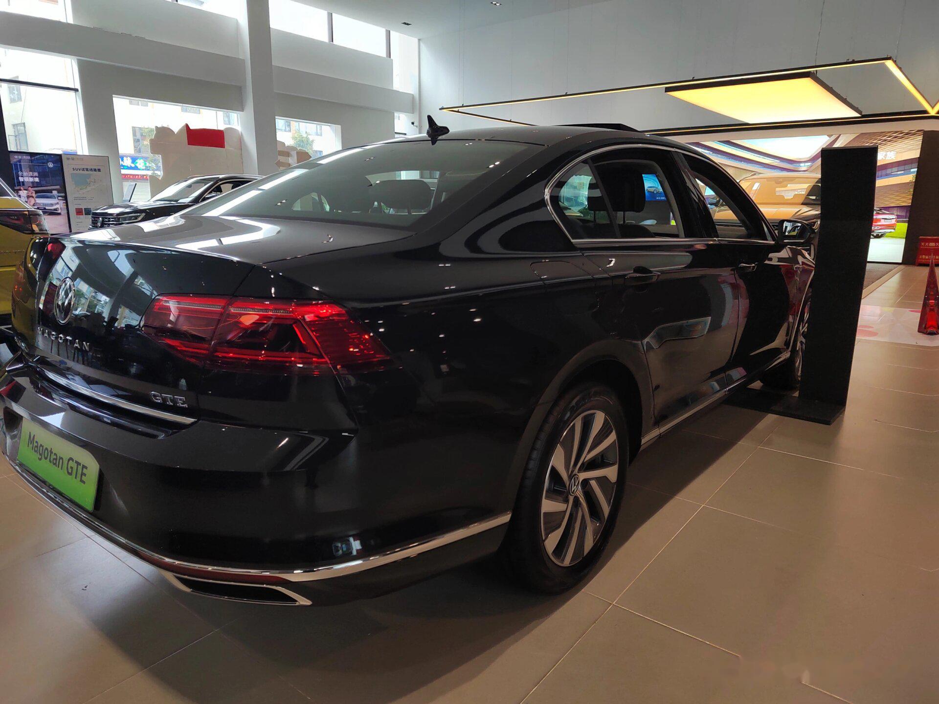 迈腾gte—插电式混动 外观好看有高辨识度 与上一代迈腾gte不同,新款