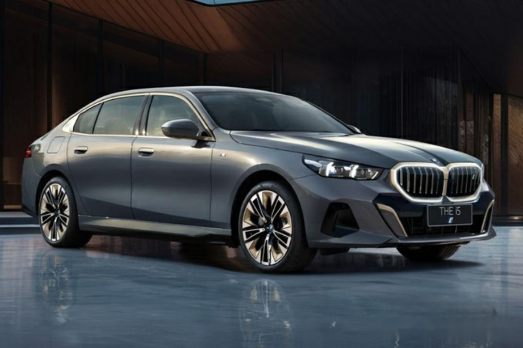 宝马全新5系长轴版11月17日全球首发!