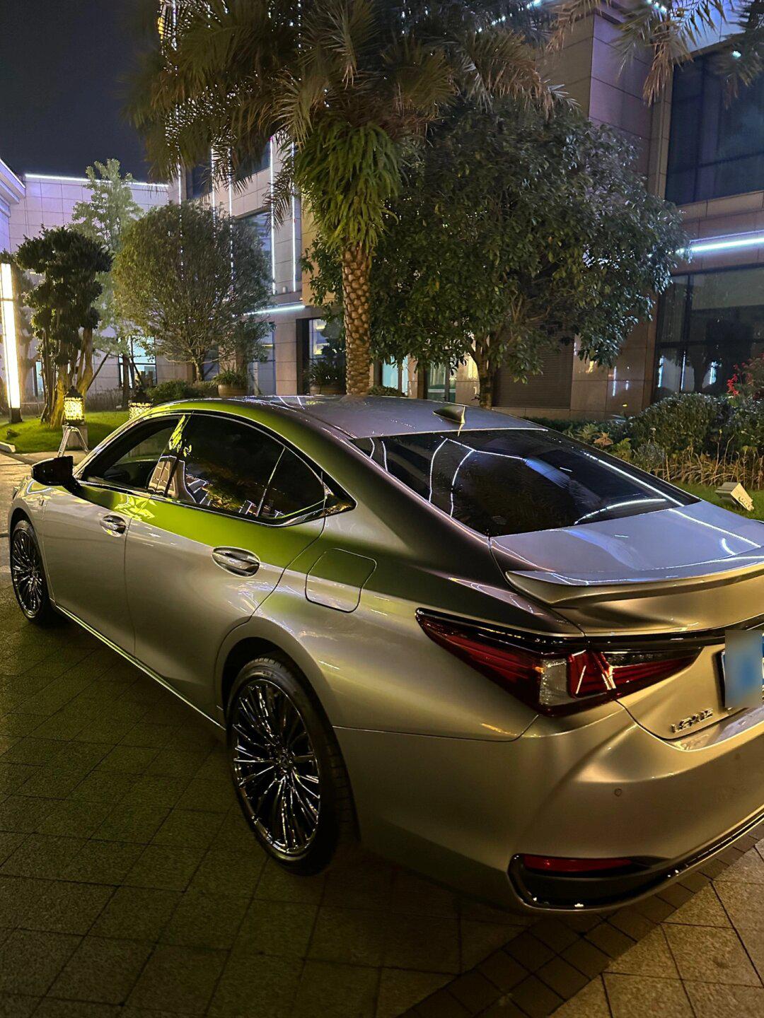 雷克萨斯es300h-sport运动版