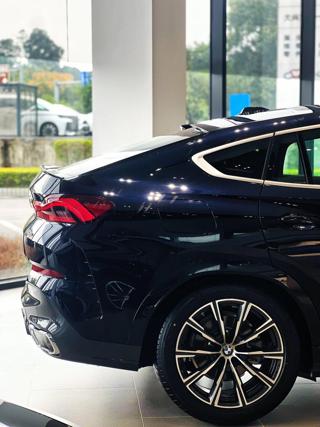 手握宝马方向09 人生之路不平凡78 中期改款x6现车到店99 跨界