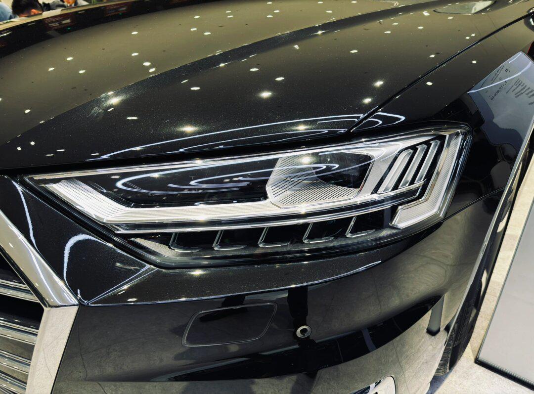 百万级豪华轿车a8l60e有哪些黑科技