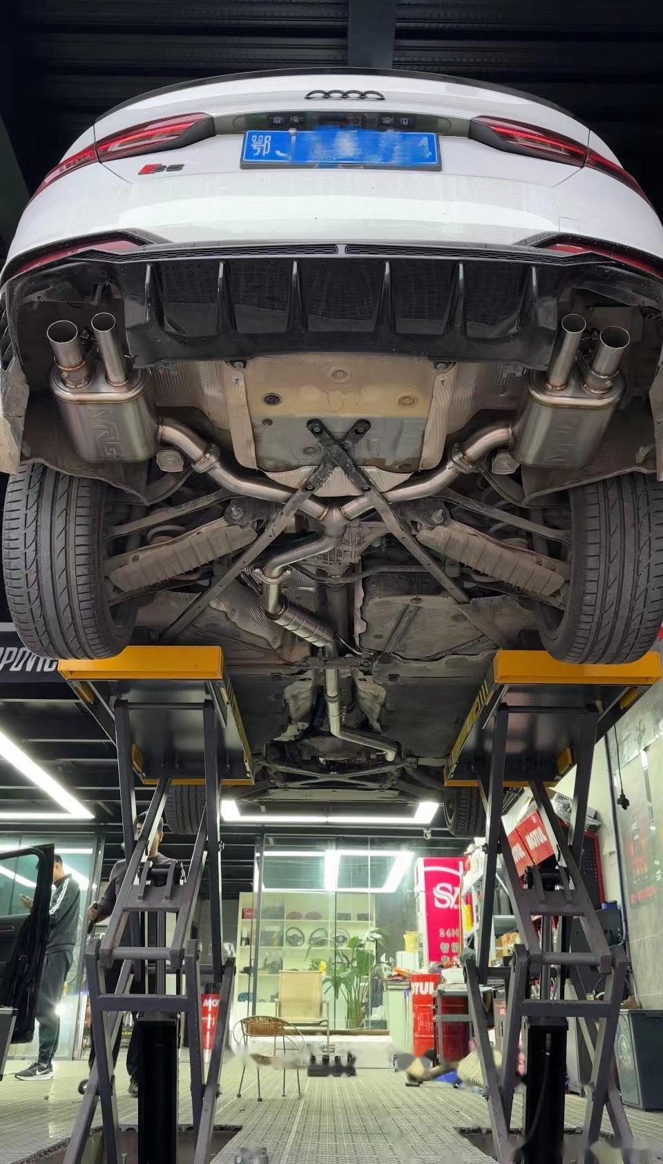 a5mrg中尾段阀门排气,audi a7l外观小改,黑武_奥迪a5社区_易车社区