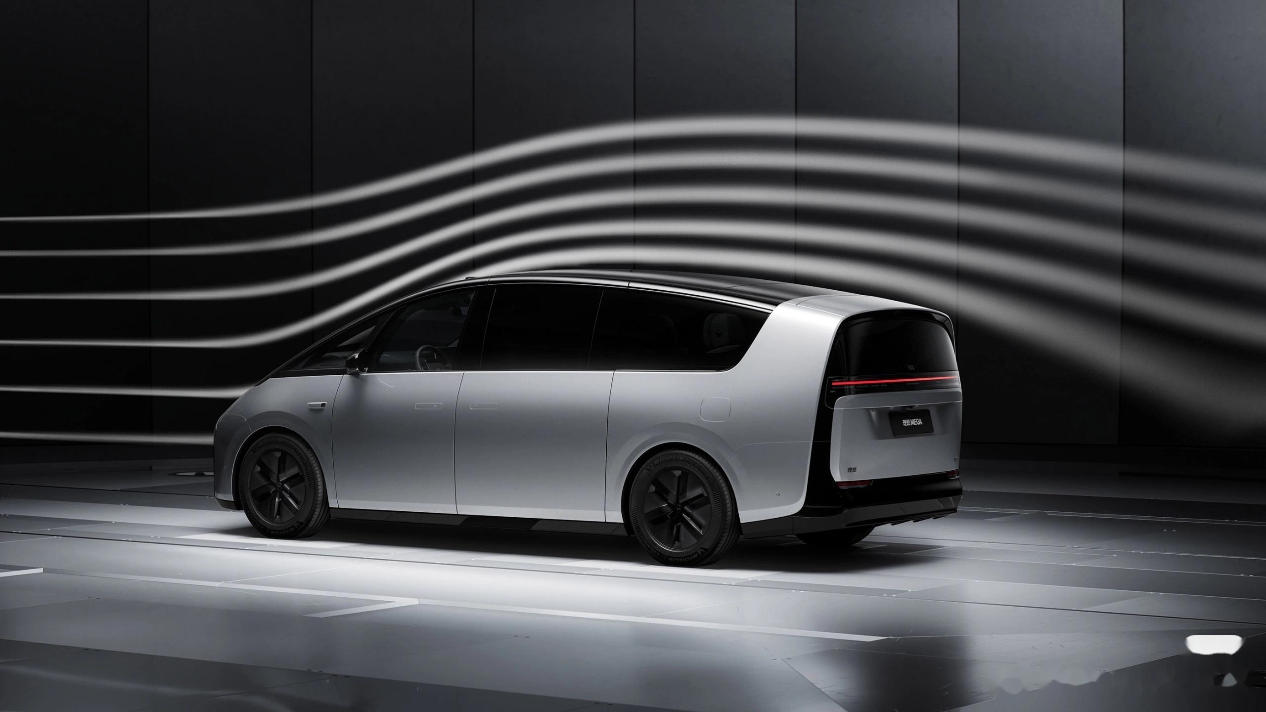 mega引领mpv新时代 mega最近的图片频传,因为有了理想l9,所以对车一直