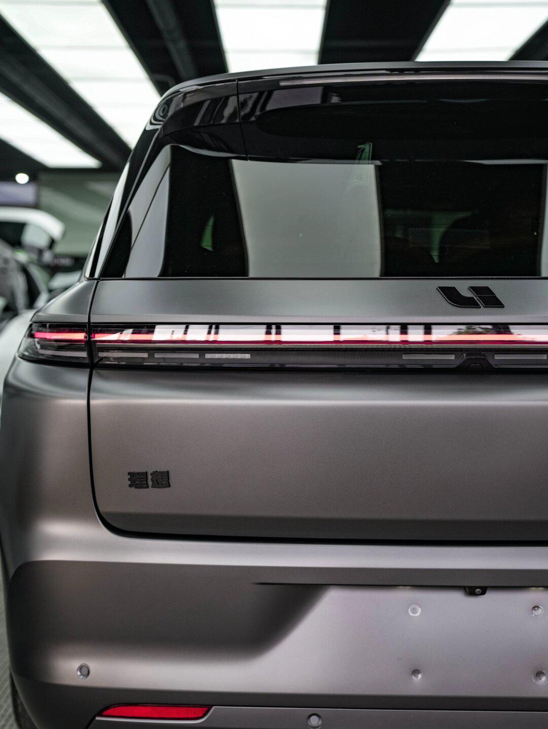 不懂就问 灰色理想贴亮光车衣还是哑光车衣