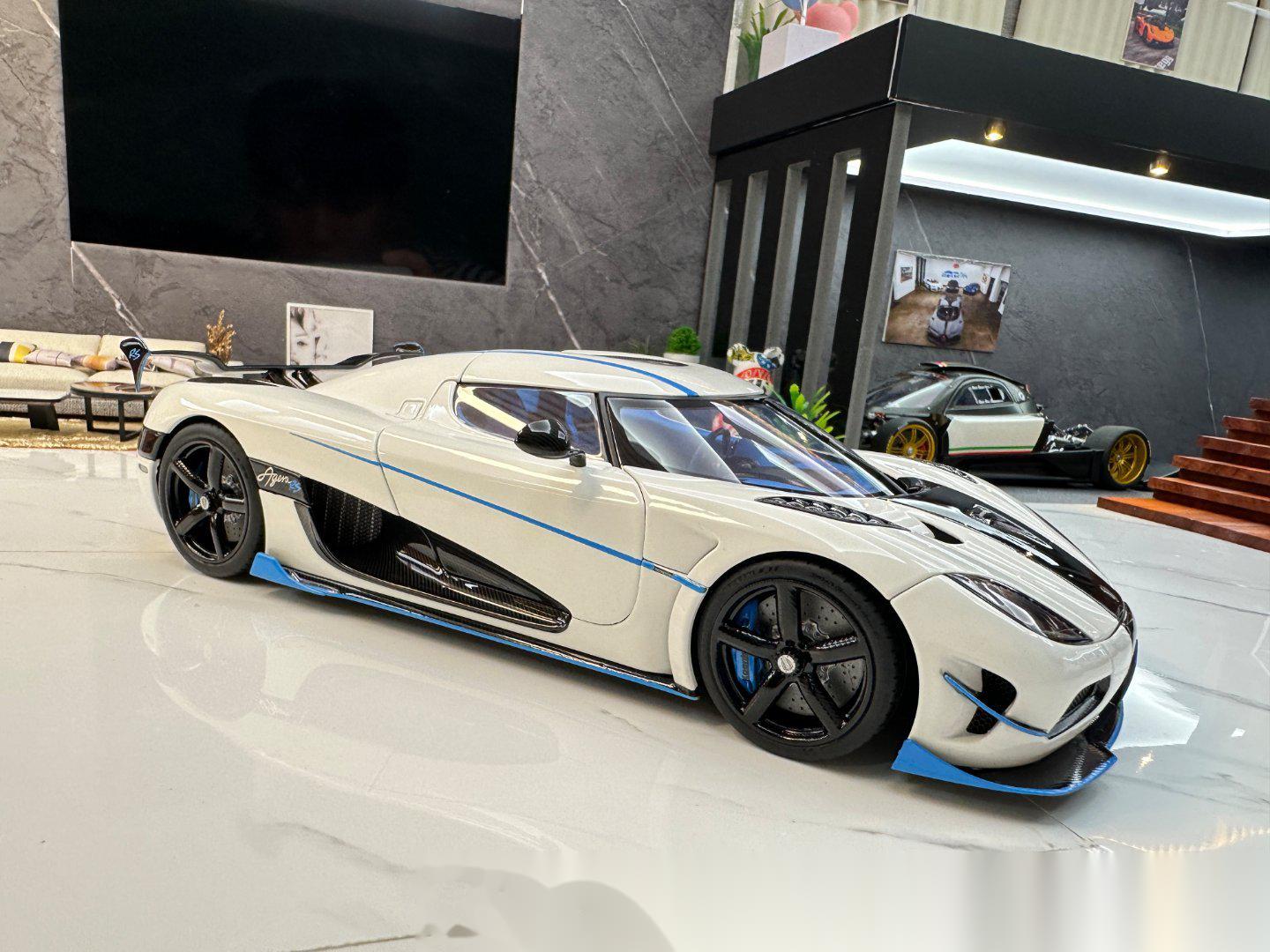 aa奥拓柯尼塞格agera rs,市面上独一无二的改色版本,熊猫配色加上了蓝