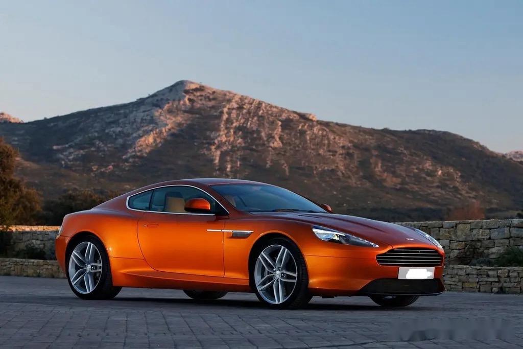 阿斯顿·马丁virage是一款充满传奇气质的豪华gt轿车,它在性能,参数