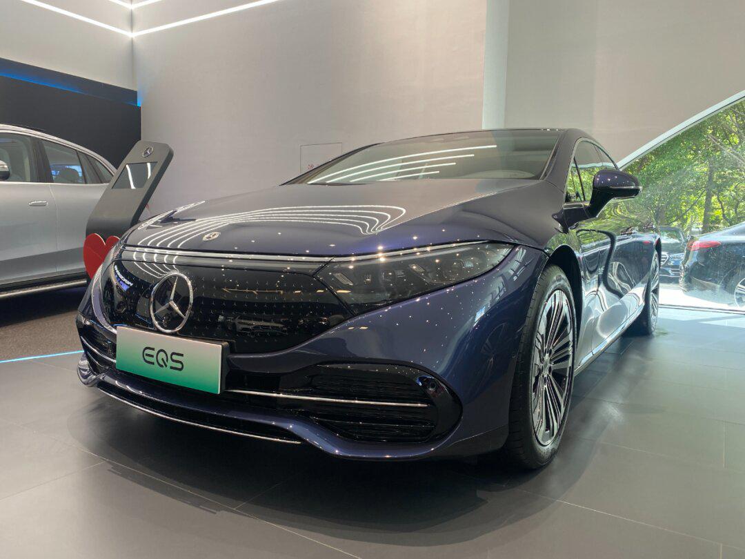 纯电eqe丨颜值电车适合女生 夜晚氛围就是好_奔驰eqe社区_易车社区