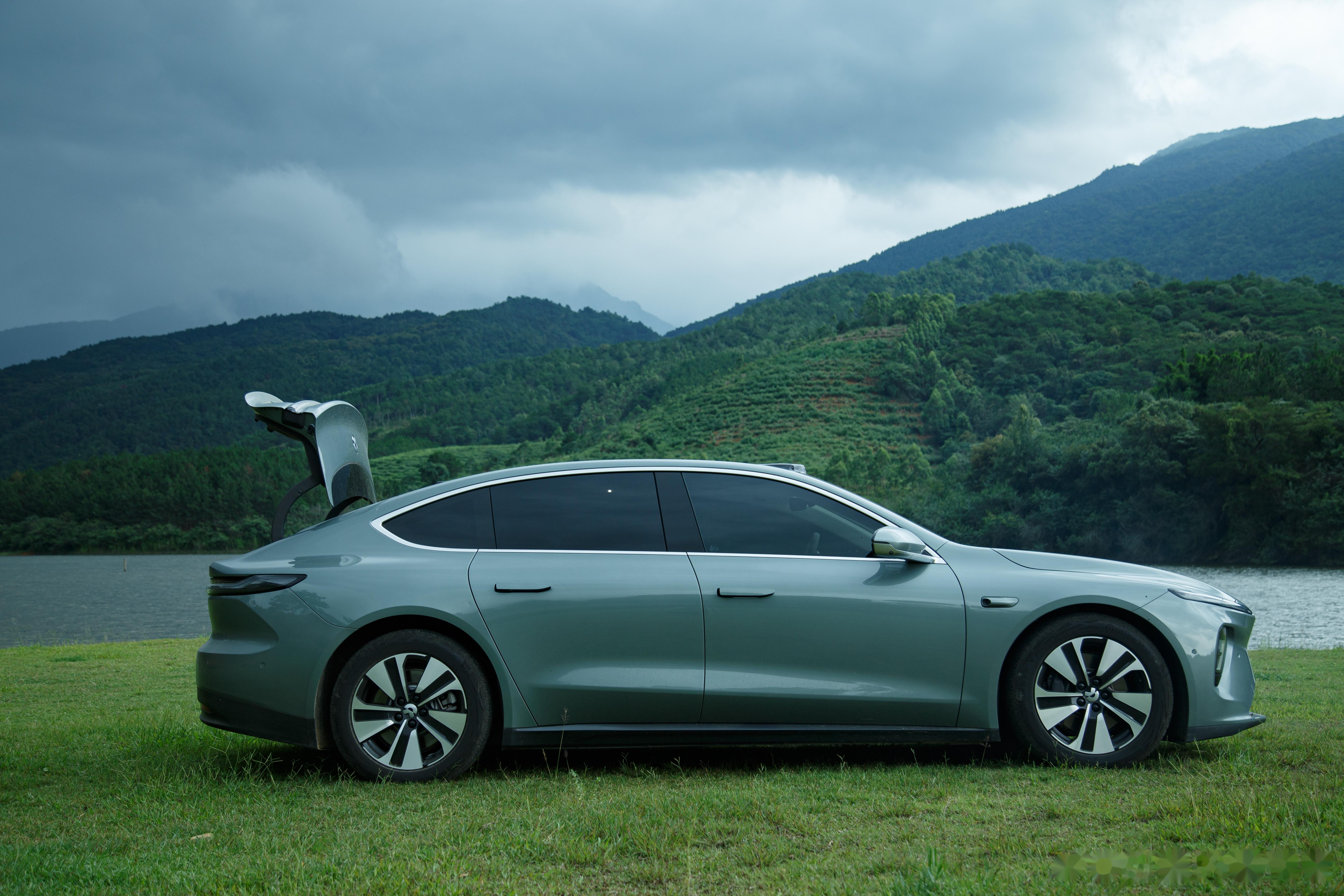 看完这些新发布的车还没有比蔚来et7更符合我审美的