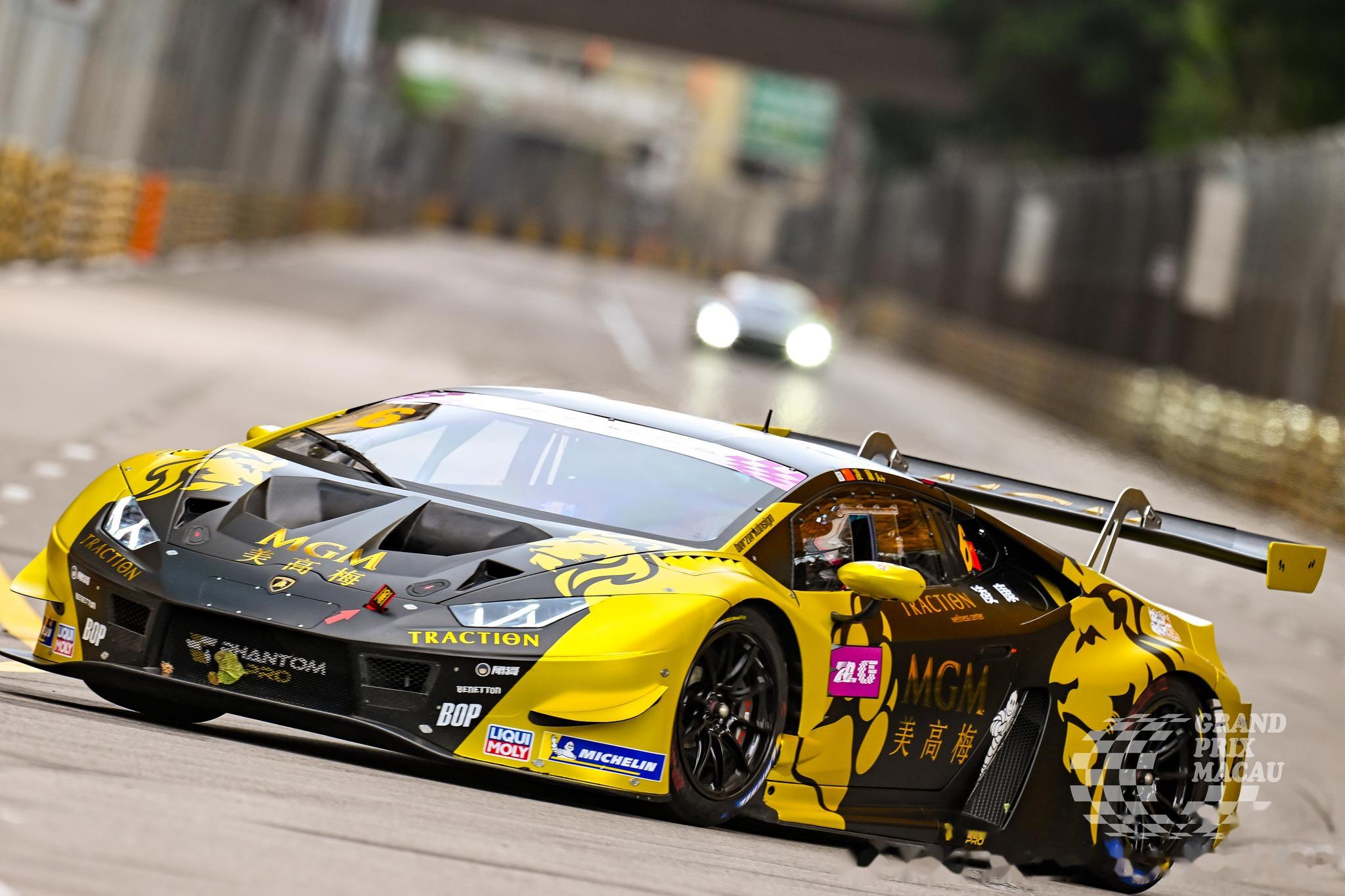 欧阳若曦拿下大湾区gt杯(gt3)杆位 欧阳若曦于他的澳门格兰披治大赛车