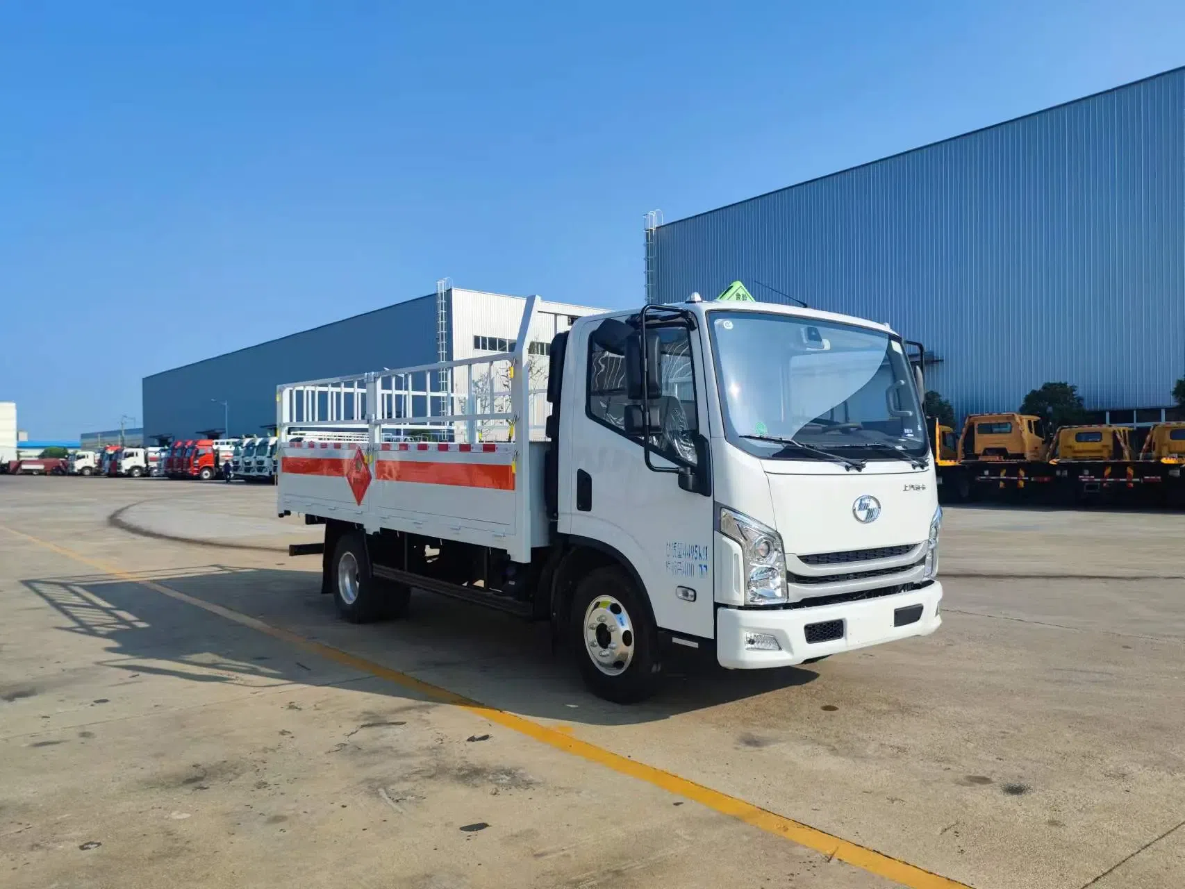 蓝牌气瓶运输车 合规不超重,准乘3人,气制动断气刹 全柴132大马力