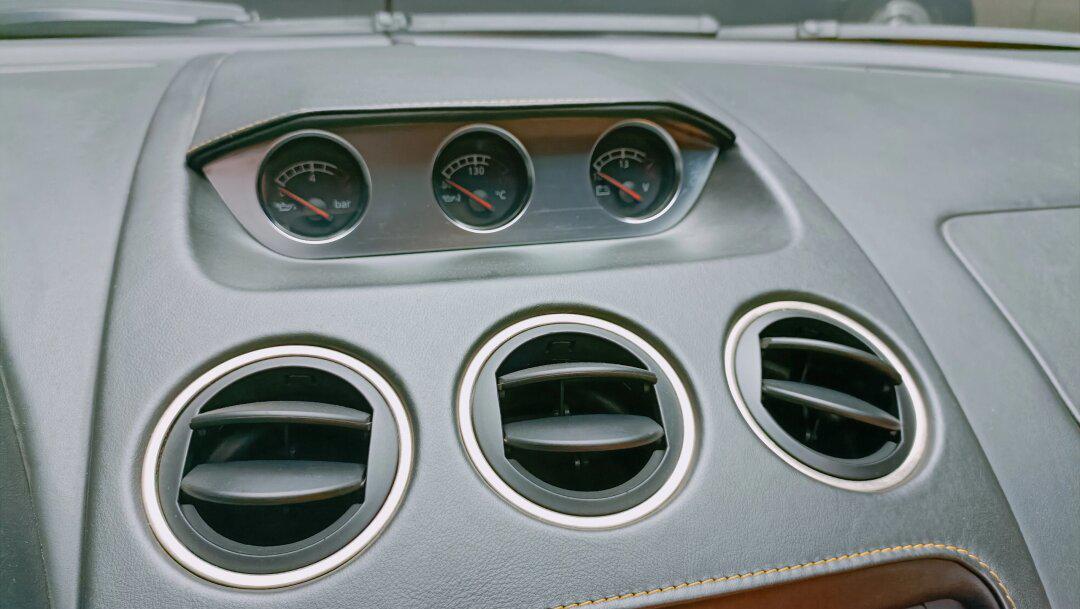 caca life の新鲜血液!兰博基尼小牛盖拉多