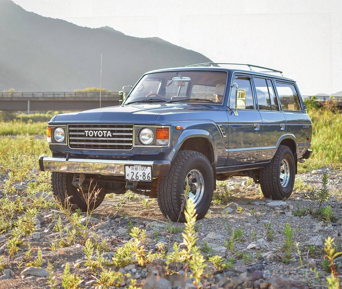 丰田toyota陆地巡洋舰lc60