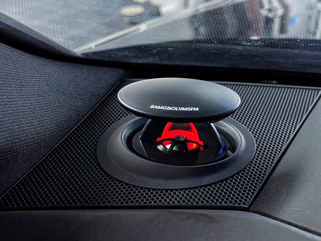 奥迪a6l改装升级完美仪表 bo升降音响