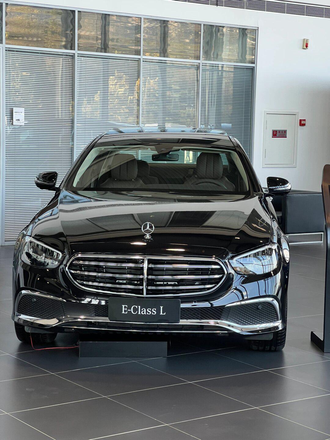 别看了,奔驰e现在真的.