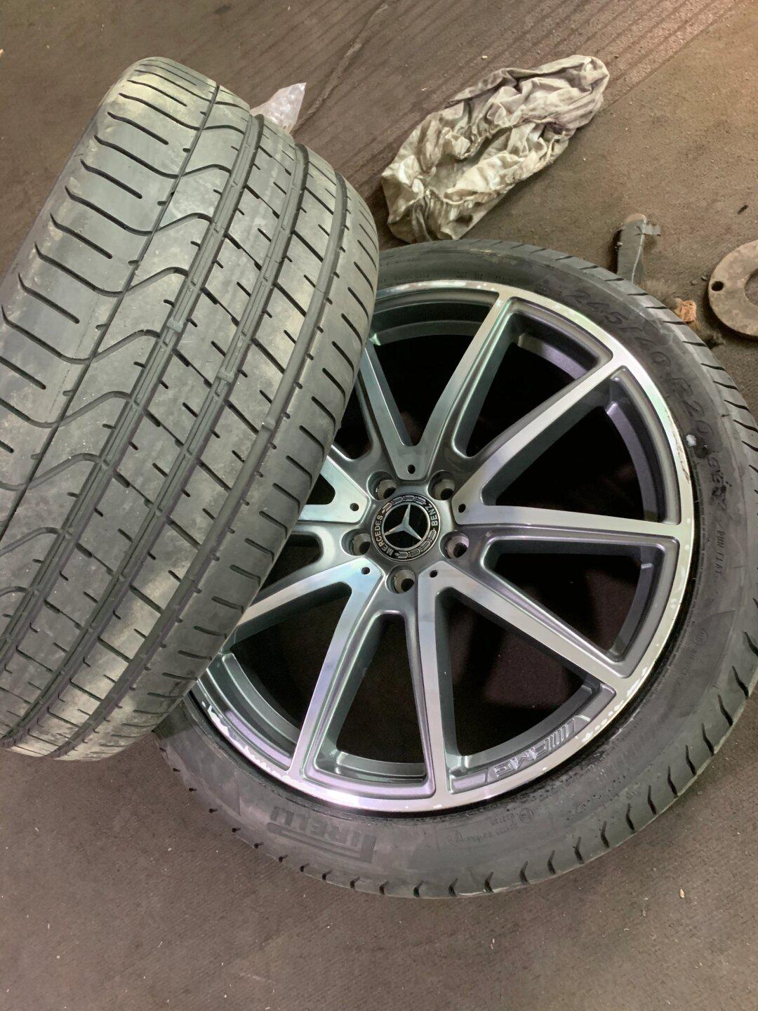 奔驰s450原厂20寸轮毂/带倍耐力轮胎